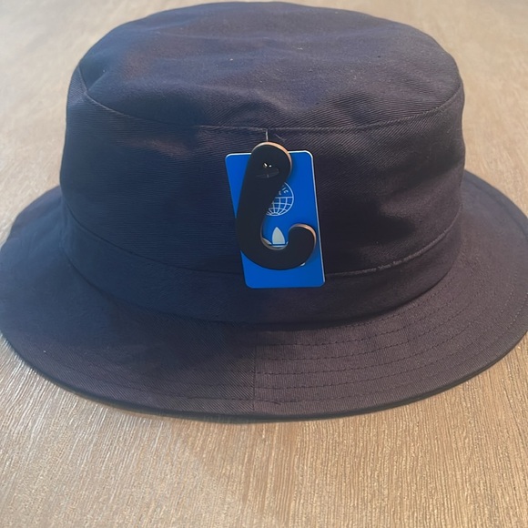 🆕 Adidas unisex Americana cotton bucket hat collegiate navy one size fits all - Picture 3 of 7